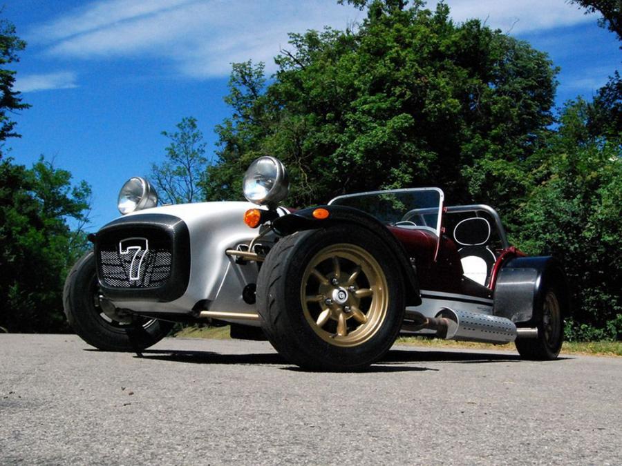  Caterham Seven Superlight by Aznom 2009 года  (фото 9 из 30)